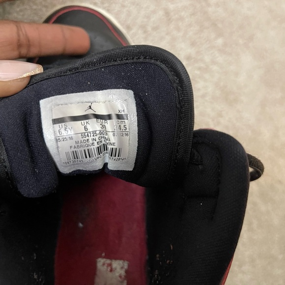 Nike Air Jordan 1 retro mid red & black size 6.5 youth 7 women  sneakers casual - Picture 6 of 15